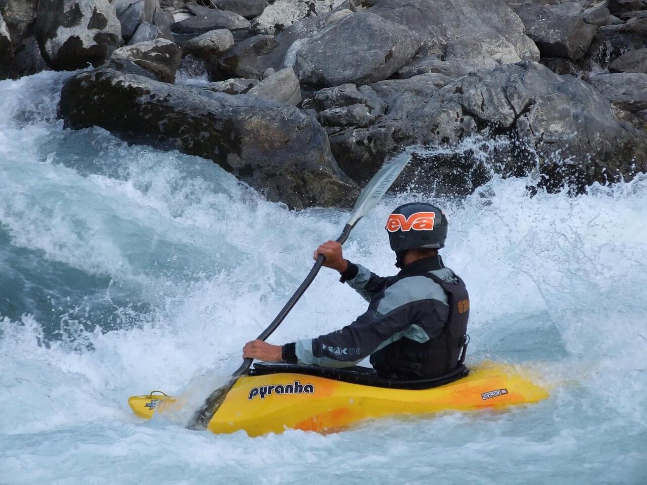 What to Expect on Your First Nantahala White Water Rafting Adventure
